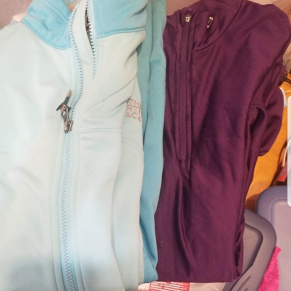 BUNDLE long sleeve athletic tops